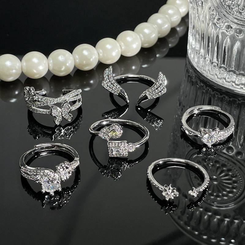 A new multi-layered butterfly opening ring for women's ins, with a light luxury and high-end feel, is a unique and niche ring Specification drawing