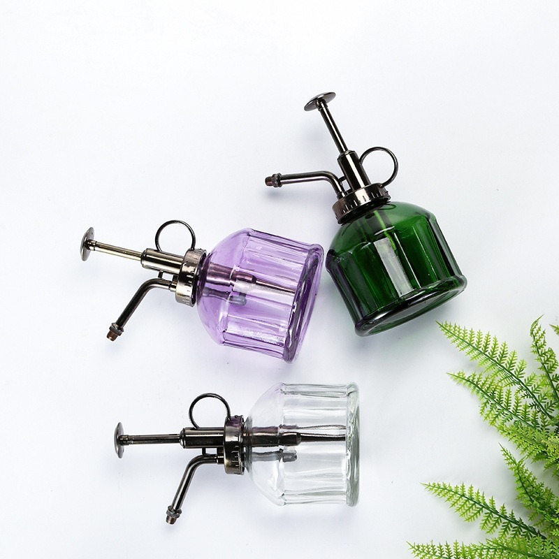 Colorful European retro garden watering can, small glass pressure pot, flower watering pumpkin sprayer, sprayer, vase watering details Picture