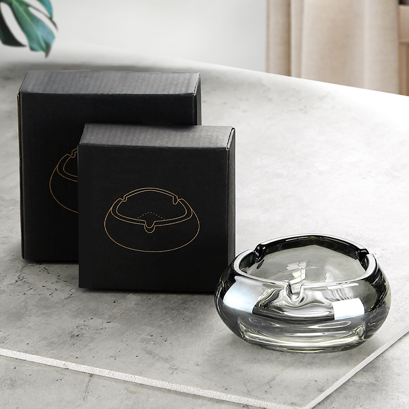 High-end ashtray, light luxury, high-end home living room, creative, individual, trendy, cute girl logo for commercial use full figure