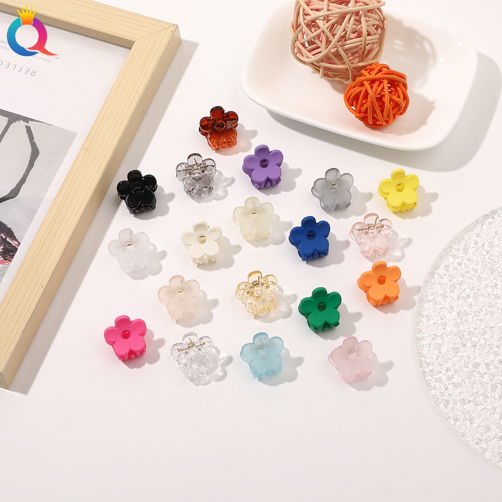 Qiyue Korean five-petal flower small scratch-off clip, fresh and versatile, transparent shark clip, cute mini matte hair clip headwear full figure