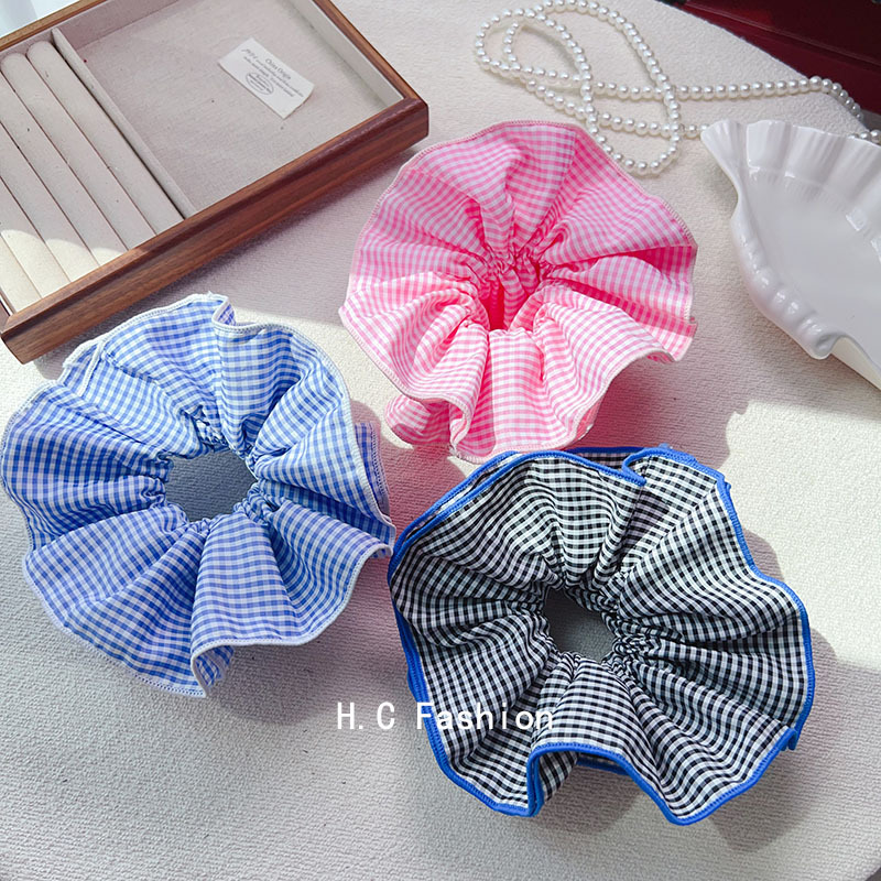 A new sweet blue double-layer checkered large intestine hair band with a high-end female look and a simple Korean-style hair accessory for the back of the head full figure