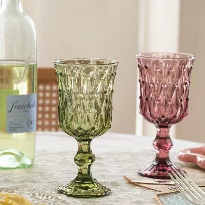 Colored red wine glass cups, retro European embossed water cups, tall glasses, wine and milk cups, thickened wine sets Application Scenario