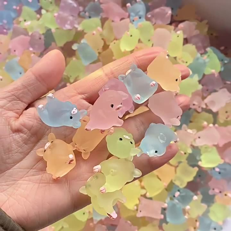 Trendy toy accessories, three-dimensional simulation, cute luminous little pig resin accessories, children's creative decorative items, blind box gifts full figure