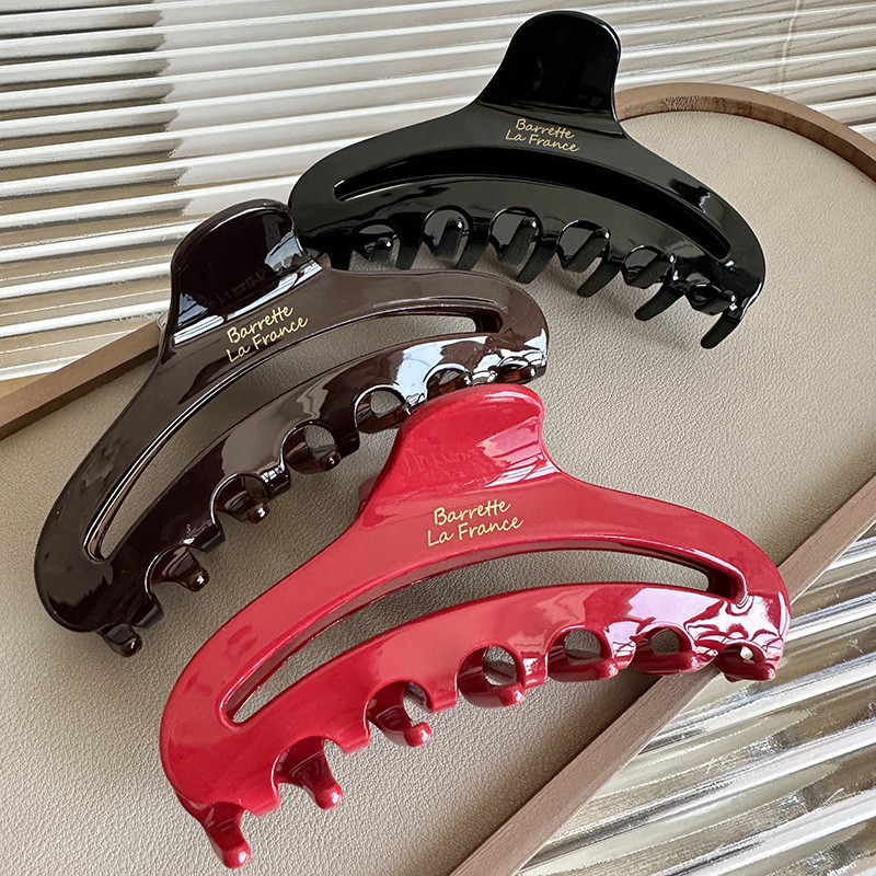 French hollowed-out acetate fashionable shark clip, high-end look, autumn and winter color, large quantity of hair clips and hair accessories for the back of the head full figure