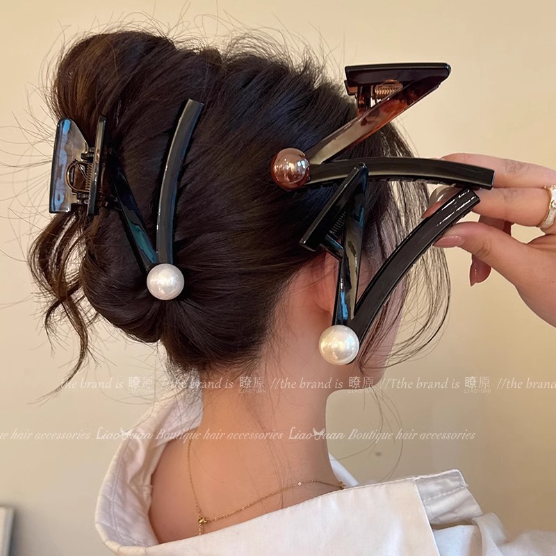Versatile and simple pearl hairpin for women, 2025 new style, high-end acrylic hairpin, large shark clip at the back of the head details Picture