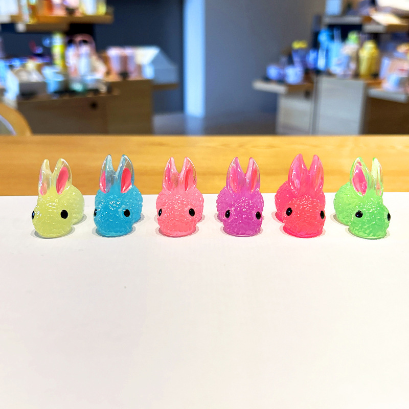 Rabbit small figurines, simulation creative micro-landscape resin accessories, luminous cartoon animal luminous decorative ornaments Specification drawing