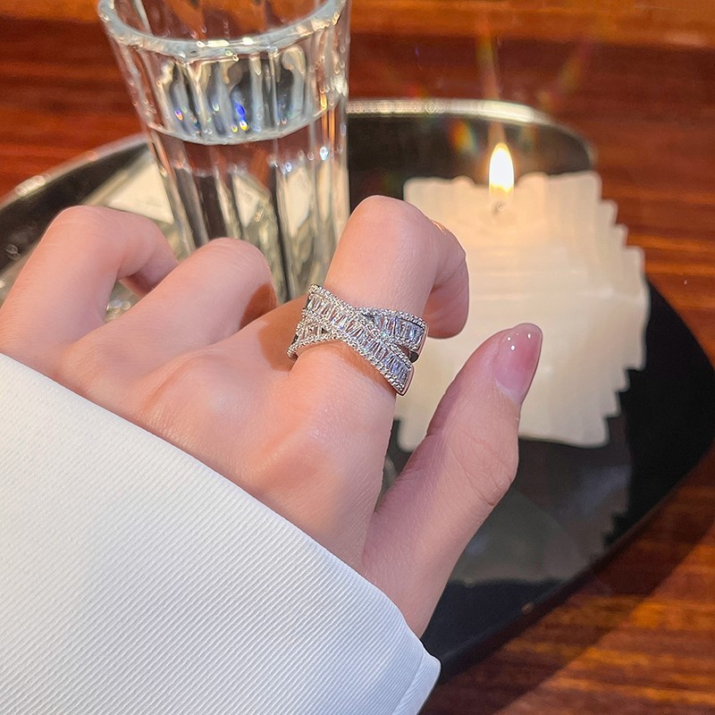 High-end, light luxury, full diamond zircon open ring, a fashionable index finger ring with a niche design for women, an ins trendy and individualistic ring full figure