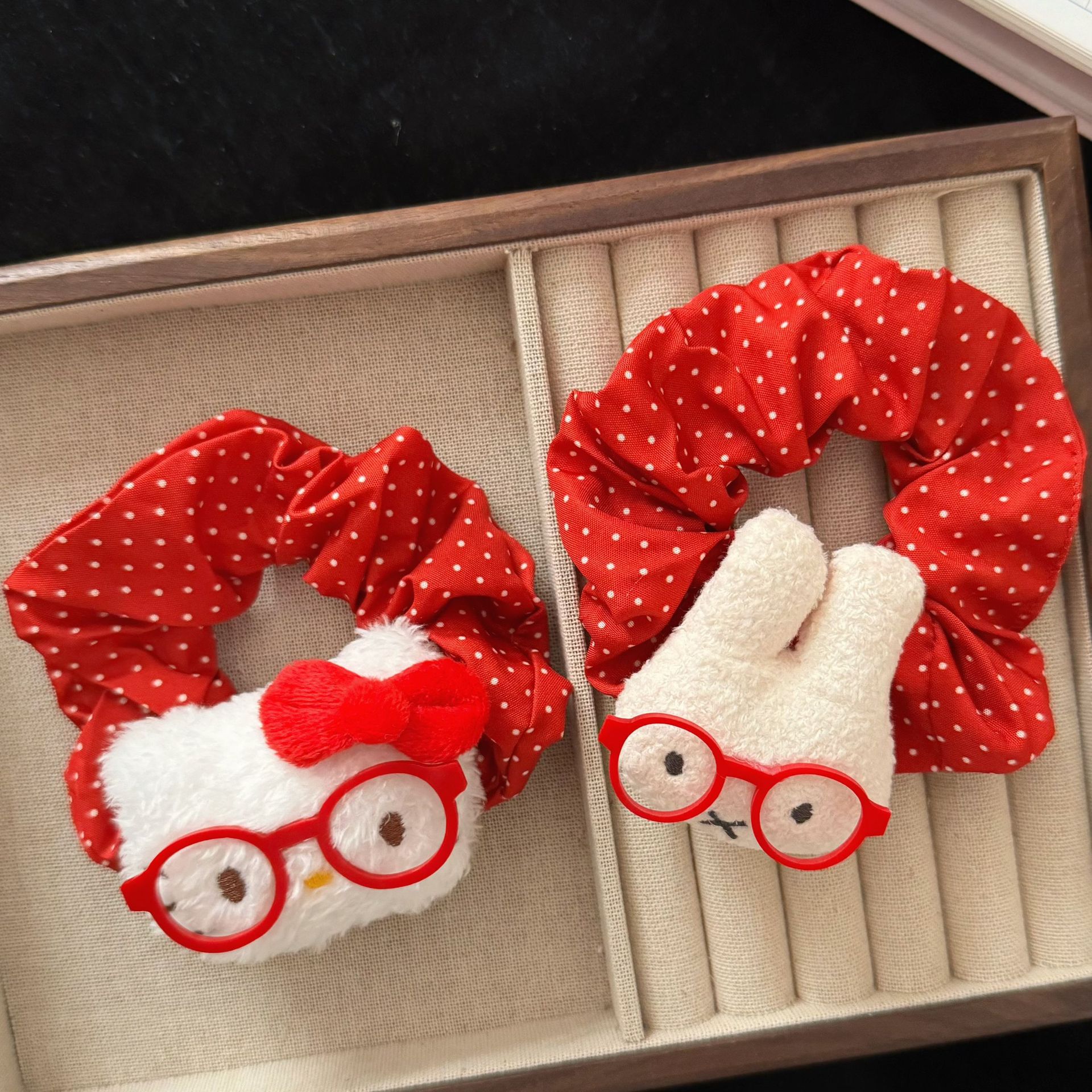 Autumn and winter red cartoon large intestine hair band, female cat glasses, polka dot headwear, hair accessory, ponytail, cute girl headband details Picture