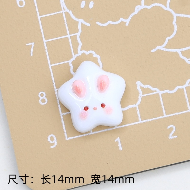 Mini five-pointed star cartoon animal accessories, cream rubber shoe buckle material, resin accessories, diy jewelry, hair clip accessories Application Scenario