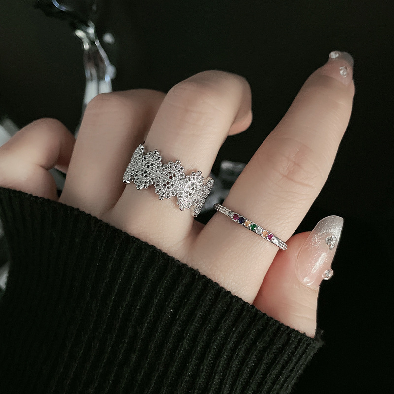 Lace cutout, niche design, simple open ring, adjustable, fashionable and versatile, colorful diamond spice girl ring, trendy accessory Specification drawing