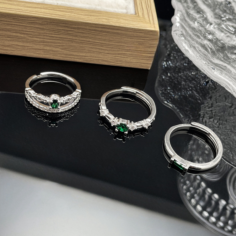 Korean-style trendy light luxury emerald zircon imitation small and versatile ring for women, adjustable hollowed-out niche and elegant ring Application Scenario
