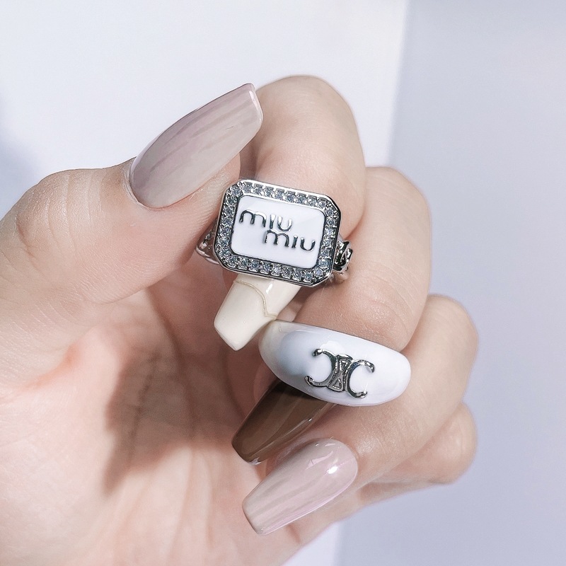 White letter-patterned punk open ring, a unique and versatile fashion food ring for girls and hot girls, autumn and winter accessories full figure