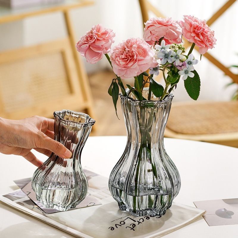 Wholesale of popular Instagram flower arrangement ornaments, retro vases, glass, fresh flowers, lucky bamboo, hydroponic Nordic glass vases Specification drawing