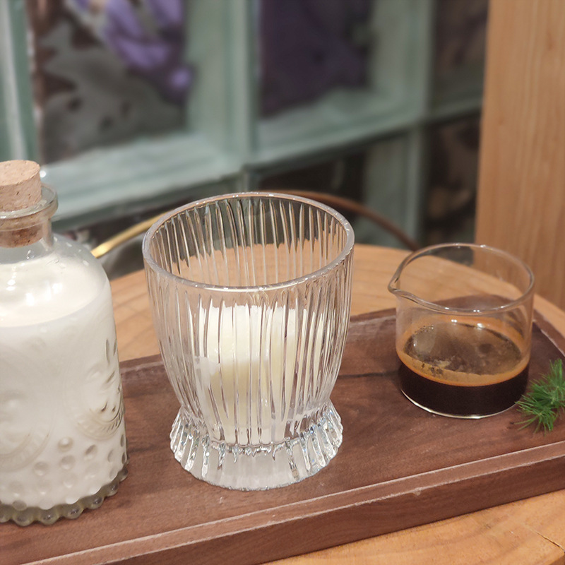 Ins-style high-appearance-level glass cups, flame-patterned milkshake cups, heat-resistant milk cups, coffee cups, retro light luxury Western-style wine glasses details Picture