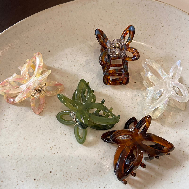 Butterfly semi-tied hair clip headwear for women 2025 New high-end style hair clip at the back of the head shark clip hair accessory details Picture