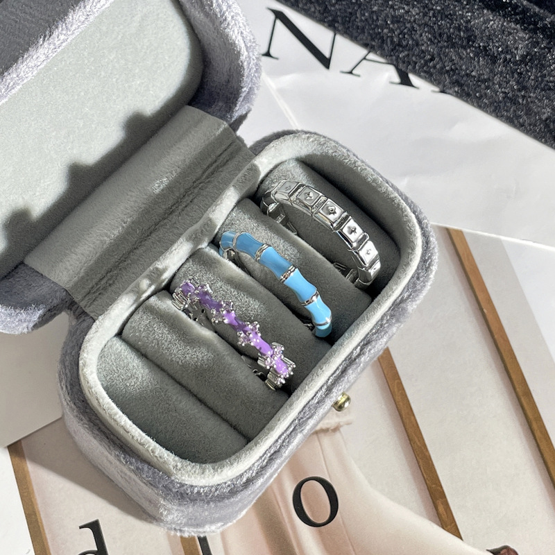 Korean-style fashionable and high-end enamel drop glaze versatile ring, a niche design for women, sweet and cool, simple and elegant index finger ring full figure