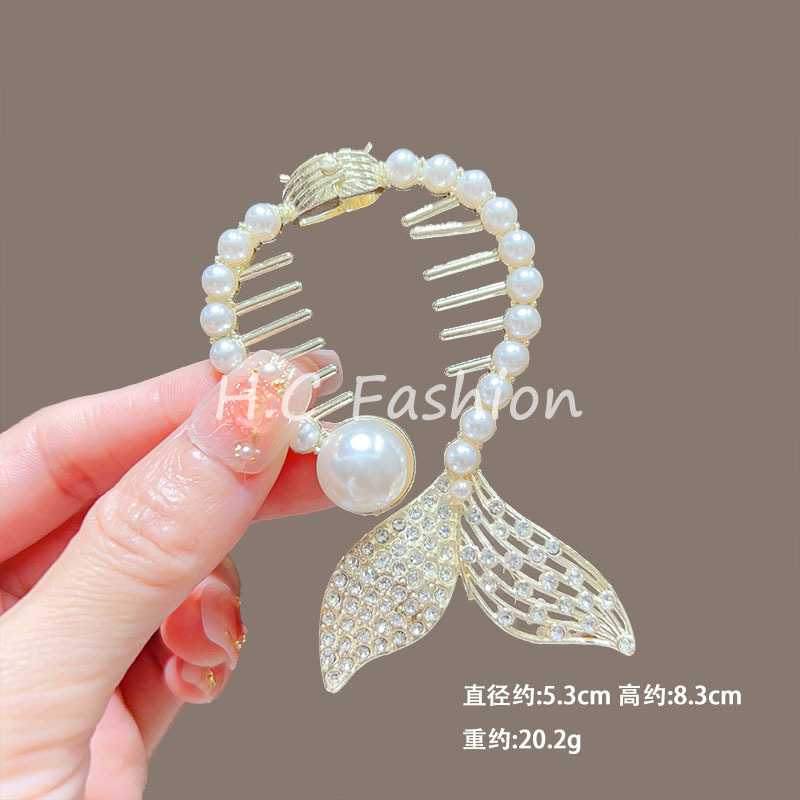 A must-have for fixing children's bun hair: Pearl water diamond clipper, no damage to the back of the head, ponytail buckle, girls' hairpin headwear Application Scenario