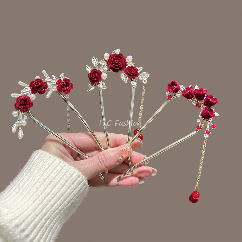 New Chinese-style hairpin with red rose flocking, a high-end female look, a new ancient-style tassel hairpin, a new updo hairpin headwear full figure