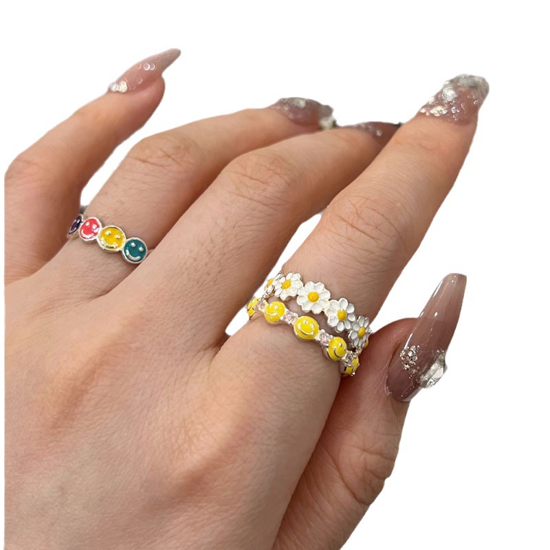 Sweet and cool color diamond heart-shaped smiling face flower opening ring, niche design, unique and fashionable, cool style index finger ring Item Picture