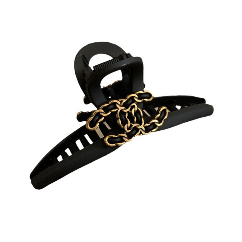 Chain double C letter hair clip, women's hair accessory, high-end style, small chanel-style shark clip, updo hair clamp, large hair volume Item Picture