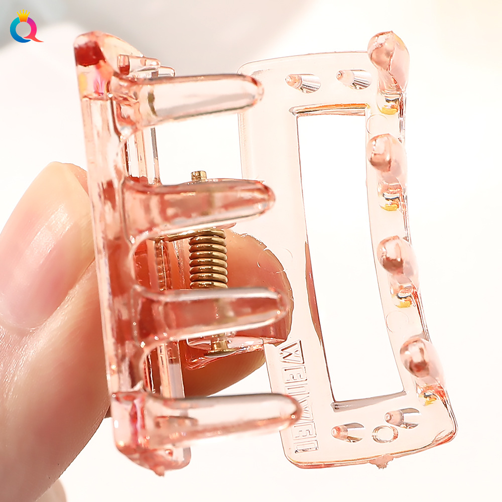 Qiyue Korean-style Dongdaemun macaron-colored square hair clips, small updo hair shark clips for women Application Scenario