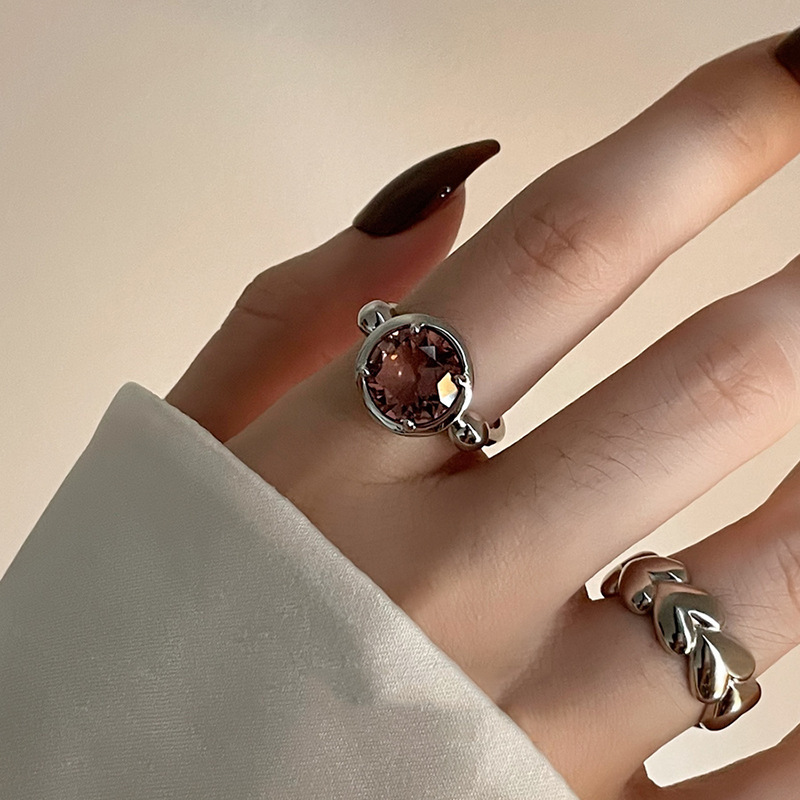 Korean version ring, women's ins brown crystal diamond zircon, simple and niche design, high-end and light luxury, 2022 new style details Picture