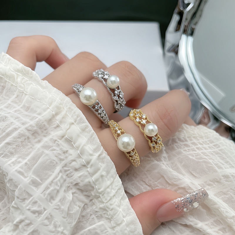 Lace hollowed-out pearl ring for women, adjustable, light luxury, trendy, niche, exquisite, retro, niche style, versatile index finger ring details Picture