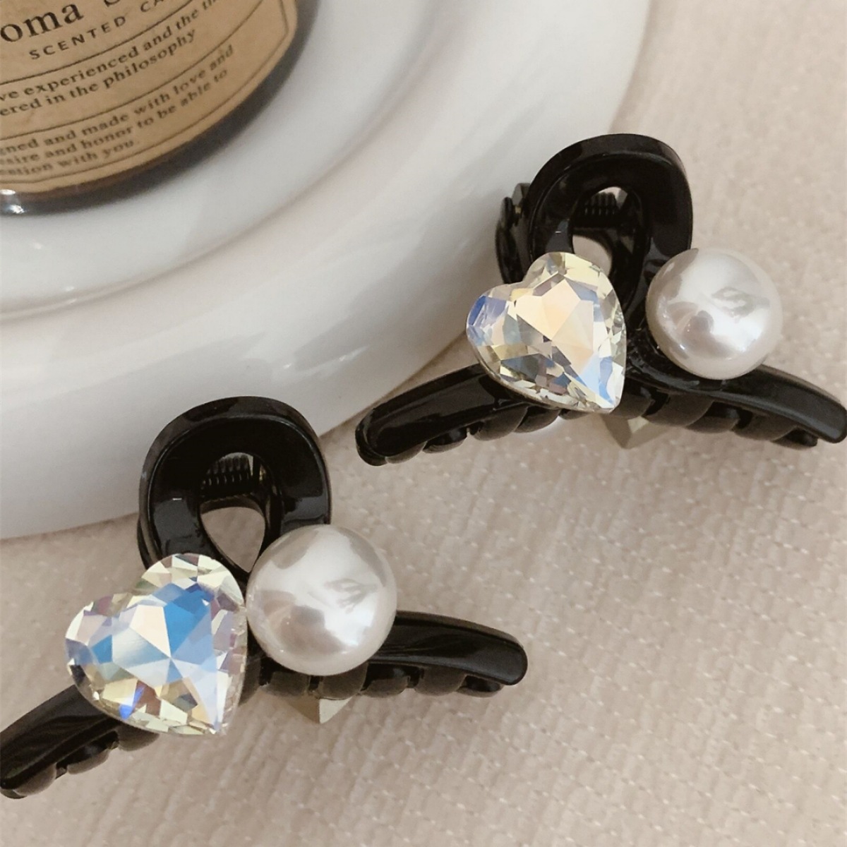 Pearl camellia flower small clip princess hairstyle small bangs clip broken hair clip hair accessory small clip back of the head hair clip for girls Specification drawing