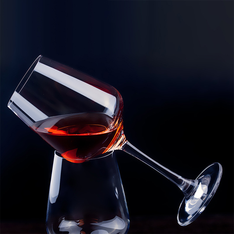 High-end hotel commercial red wine glass sets, foreign wine, tall goblins, glass cups, cocktail cups, gift customization, logo Application Scenario