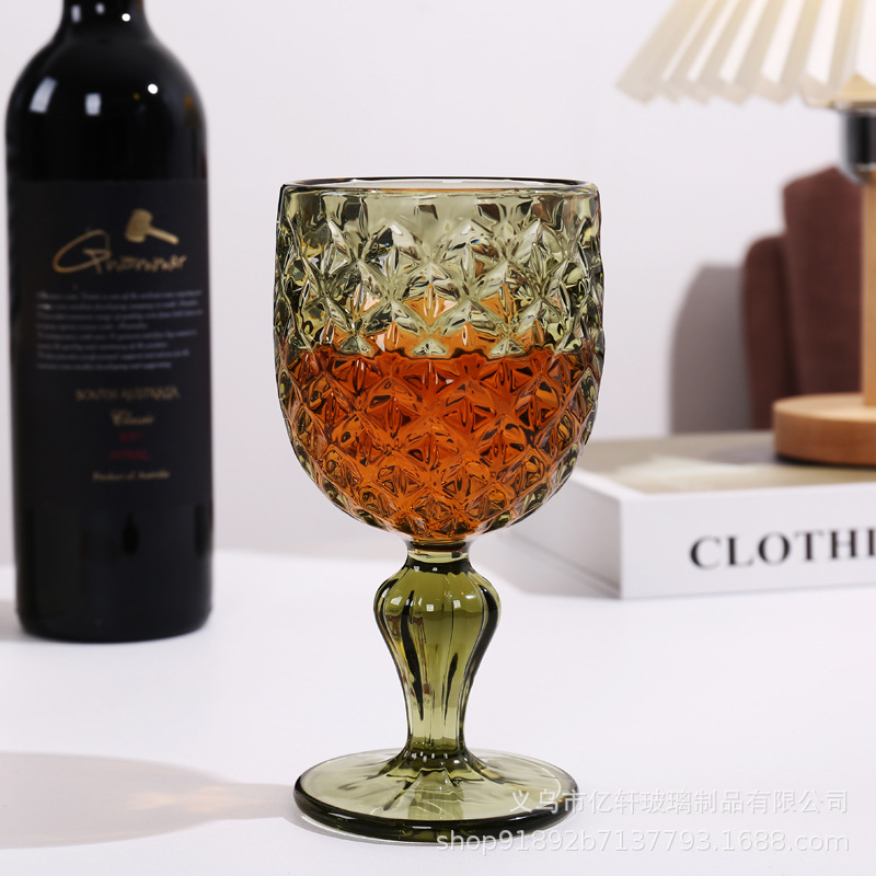Factory wholesale vintage embossed wine glasses, glass highball glasses, European-style creative colorants, wine glasses with thickened colors Specification drawing