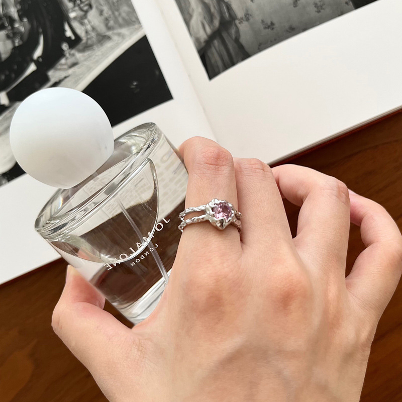 Irregular heart-shaped pink diamond zircon open ring for women, a niche Instagram cool style, individual and fashionable food ring Specification drawing