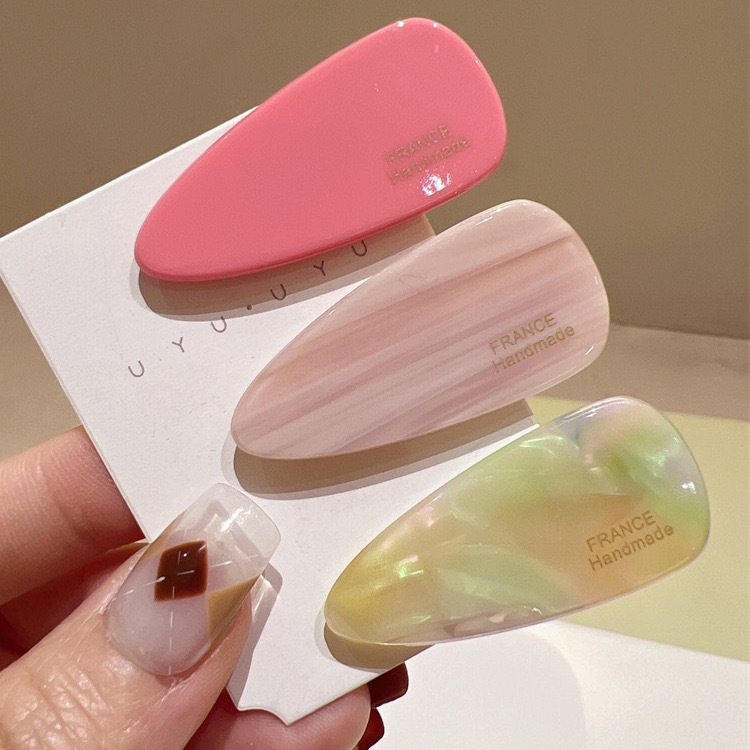 A new sweet and cool style acetic acid hair clip, with a simple and elegant side clip, cute bangs clip, water drop hair clip and duckbeak clip details Picture