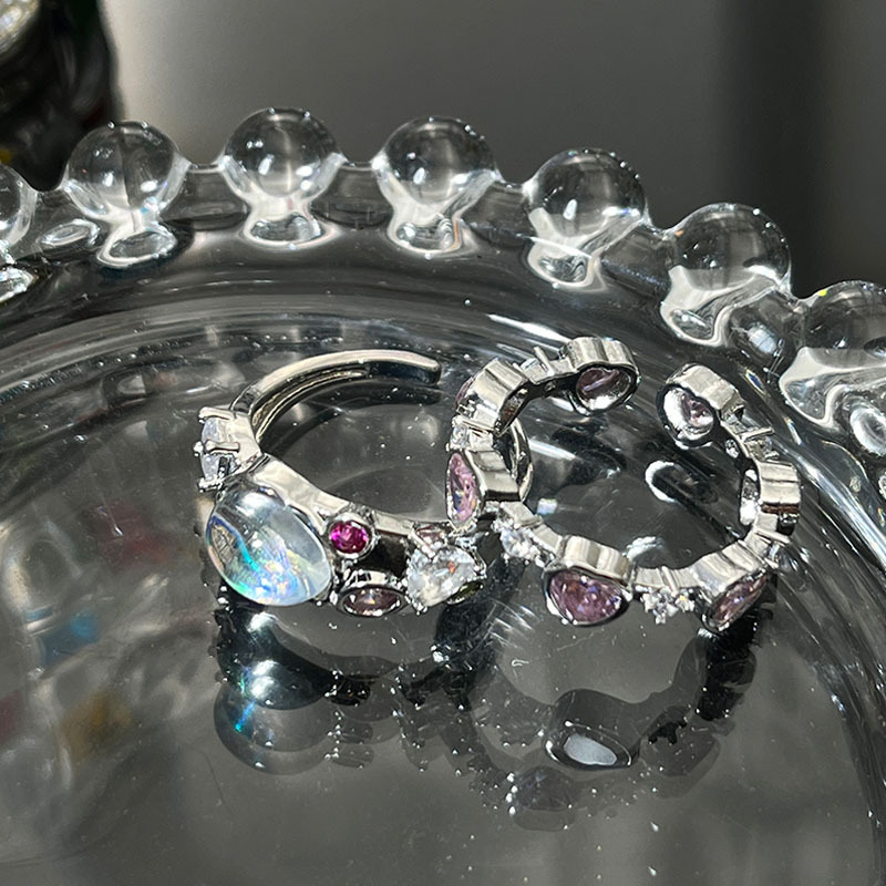 A niche design sense moonstone open ring with colorful diamonds for women, a sweet and cool pink diamond heart ring with a unique and high-end feel details Picture