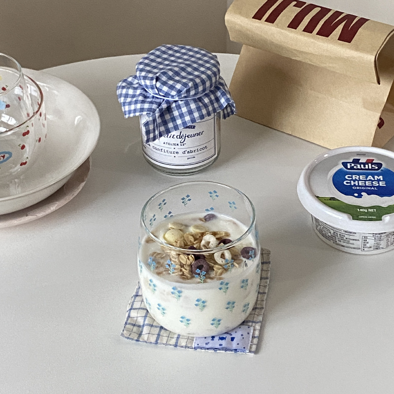 Fresh and clean ins ice blue small floral glass cup, niche retro flower high borosilicate milk cup, water cup, heat-resistant Application Scenario