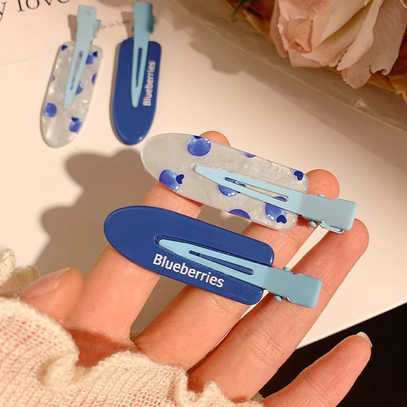 Summer blue hair clips, cute blueberry crushed ice side clips, high-end women's crushed hair clips, makeup hair accessories, hair clips full figure