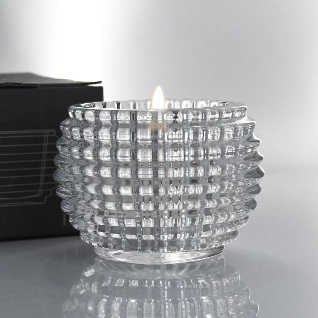 European-style crystal glass candlesticks, scented candle holders, romantic candlelight ornaments, vases, hotel decoration gifts wholesale Application Scenario