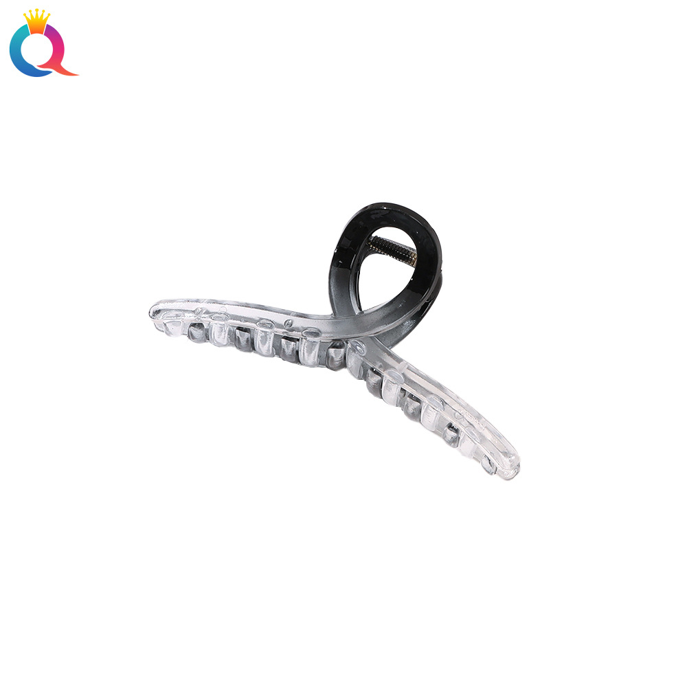 The Qiyue Korean gradient transparent black and white gripper is simple and versatile. It's a hairpin for picking up the back of the head and a shark clip Item Picture