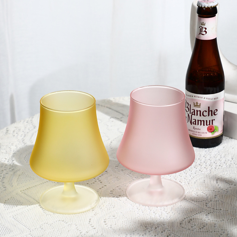 Medieval tulip glass wine glasses, large-bellied brandy short-stemmed glasses, French creative whisky glasses, ktv foreign wine glasses full figure