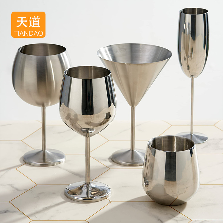Wholesale stainless steel tall champagne and red wine glasses, creative metal cocktail glasses, bar, restaurant and ktv wine utensils and supplies Application Scenario