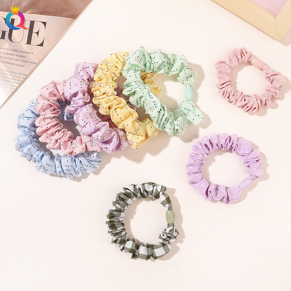Wholesale of Qiyue Korean version fresh and clean fabric pleated large intestine hair bands, hair tie bands, high-elasticity hair ties and hair accessories details Picture