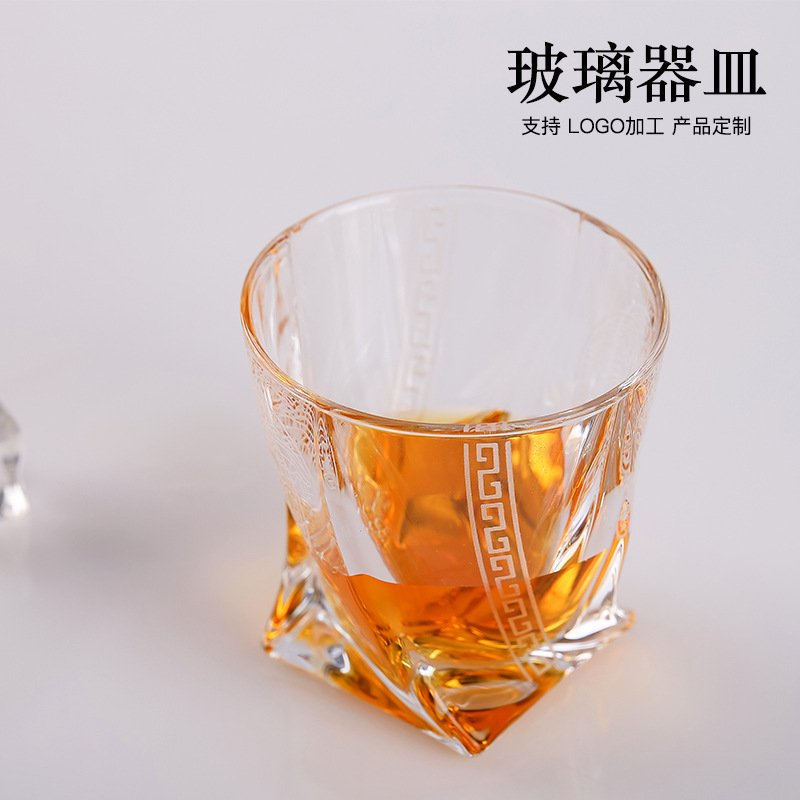 Glass beer mugs and wine glasses can be printed with trademark logos, water transfer printing, embossed logos, film sandblasting and engraving details Picture