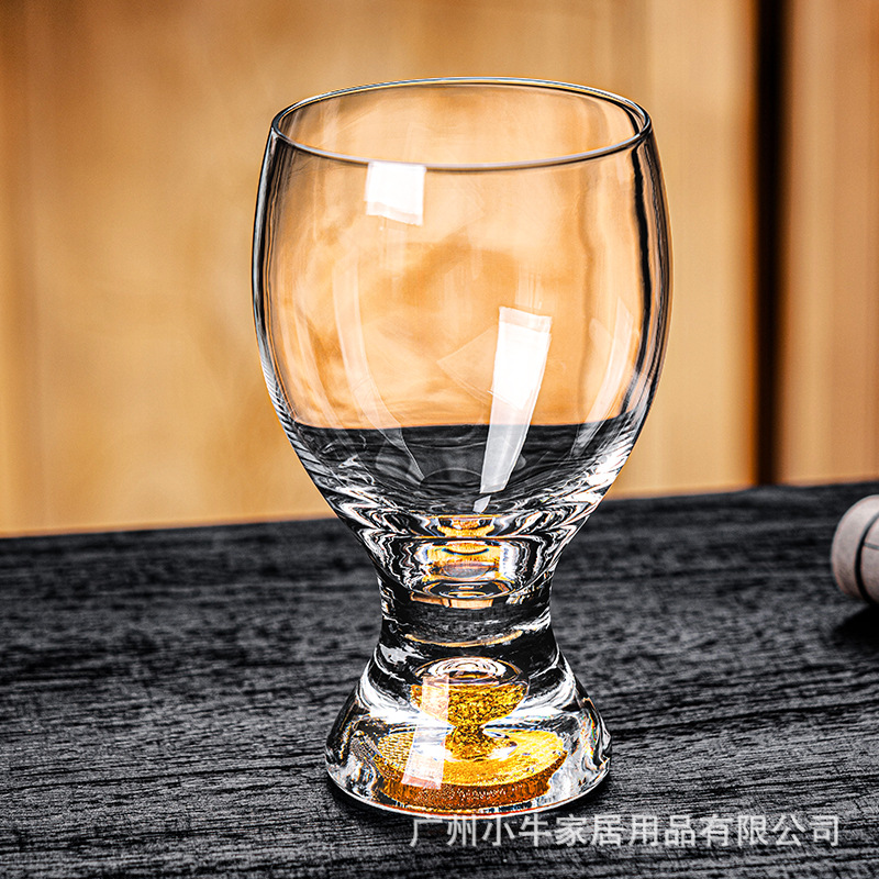 Light luxury high-end gold foil crystal glass beer mug, KTV bar home large-capacity wheat waist craft brewing cup Application Scenario