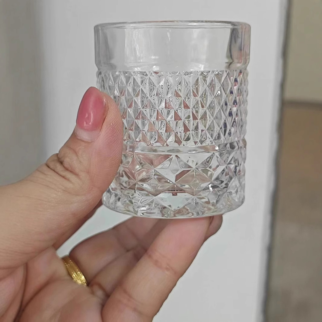 Wholesale of white spirit cups from manufacturers, household small wine cups, commercial small foreign wine cups, crystal glass spirits cups details Picture