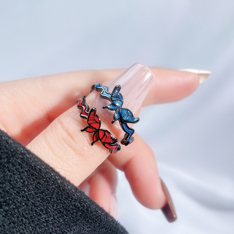Dark retro butterfly opening ring, a niche design for women, light luxury style, punk hot girl personality, index finger ring trend Application Scenario