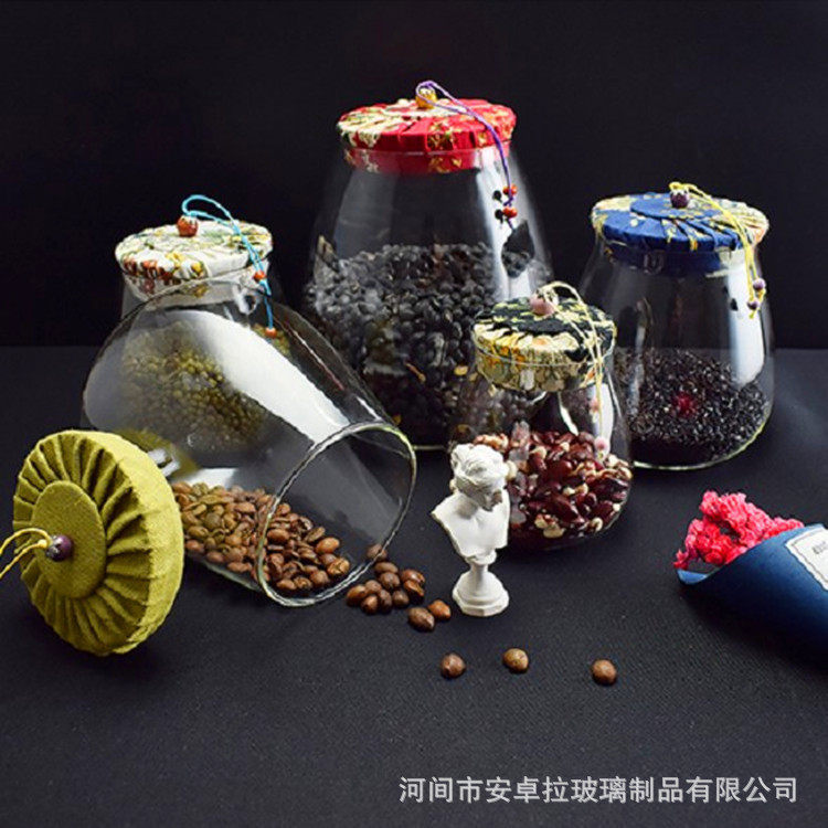 Customized flower cloth lid storage jars, high borosilicate glass jars, glass tea jars, household moisture-proof flower tea and candy jars Application Scenario