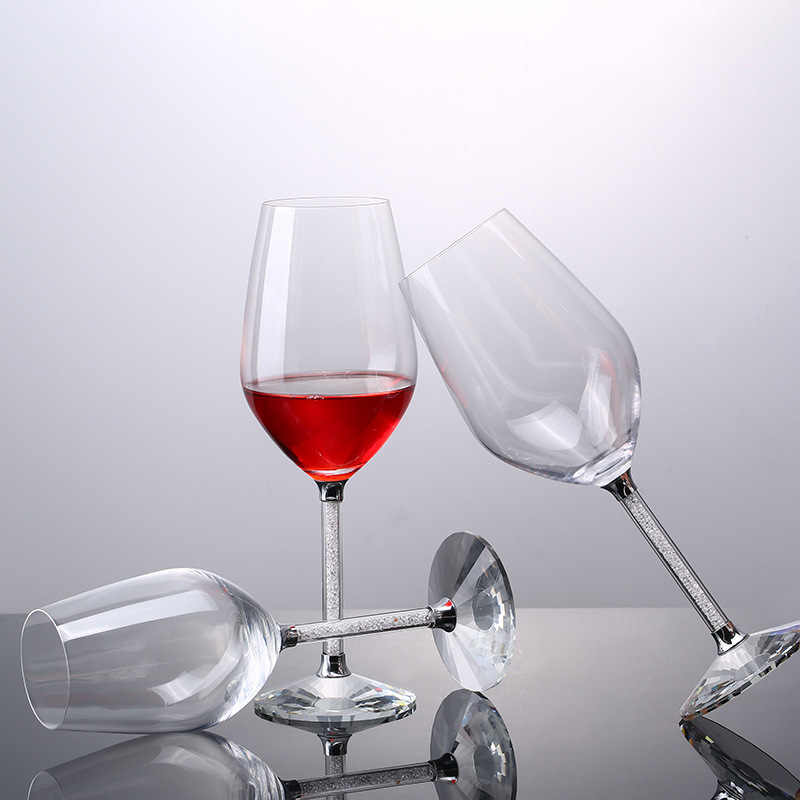 Idelita diamond cup stem glass, Chardonnay white wine glass, red wine glass wholesale with logo printing Application Scenario
