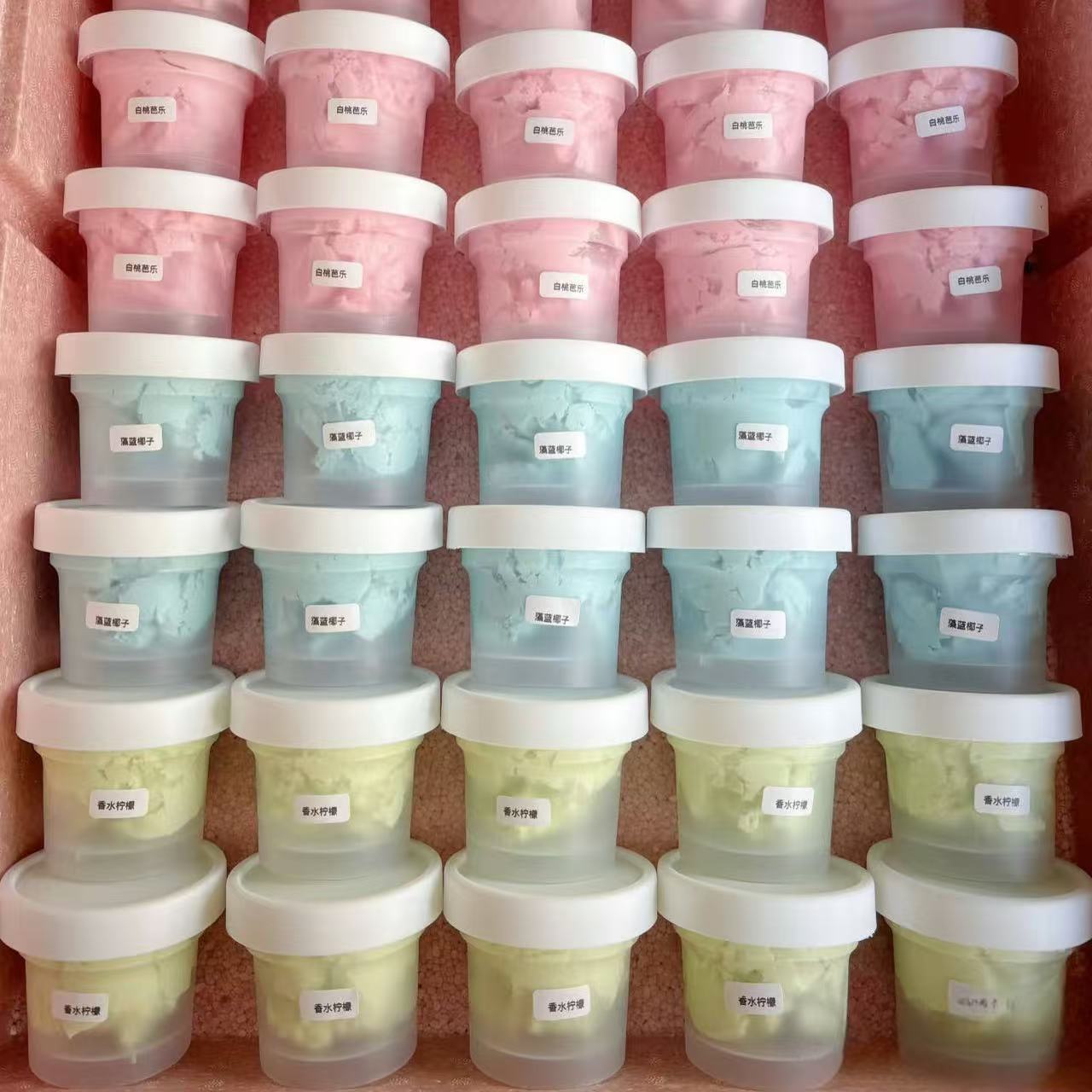 Internet-famous ice cream knocking cup, cold brew yogurt box, milk jelly pudding, dessert ice cream, burnt grass jelly, fruit scoop packed cup full figure