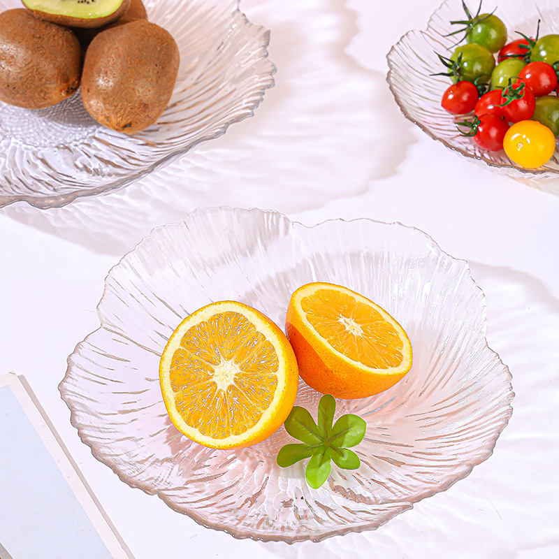 Petal-shaped glass fruit plate, living room coffee table, flower-shaped pearlescent crystal snack plate, Nordic simple, high appearance level candy plate Application Scenario