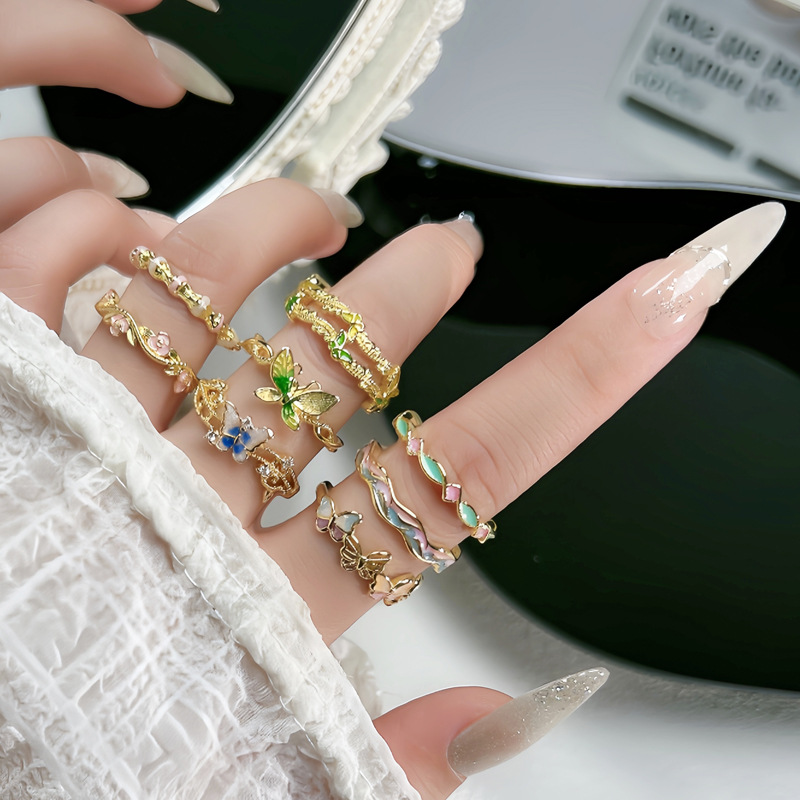 【 Spring Butterfly Language 】 Retro exquisite enamel drop glaze butterfly flower ring, a sweet and cool, niche and high-end ring for women Specification drawing