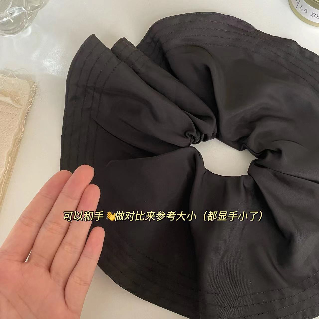 20cm large intestine hair band, Korean-style oversized high-end pleated hair band, new black hair tie and hair accessory for women Specification drawing